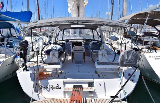 Beneteau Oceanis 41.1 Mala Nevina
