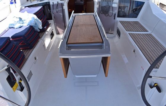 Beneteau Oceanis 41.1 Mala Nevina