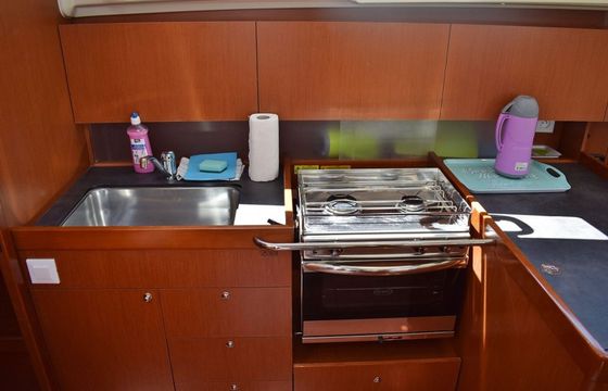 Beneteau Oceanis 41.1 Mala Nevina