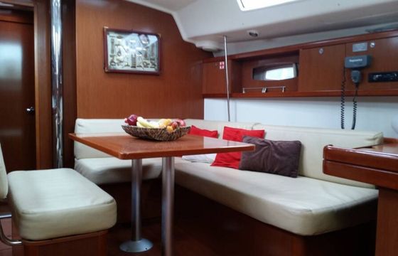 Beneteau Oceanis 43 Carmen