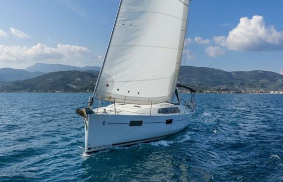 Beneteau Oceanis 41.1 Lux
