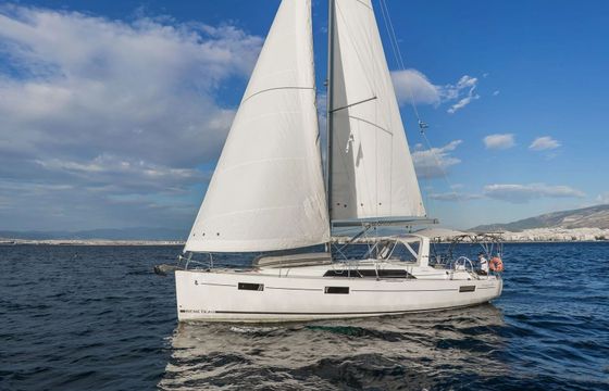 Beneteau Oceanis 41.1 Silver Angel