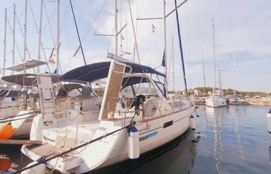 Beneteau Oceanis 45 Mediterraneo
