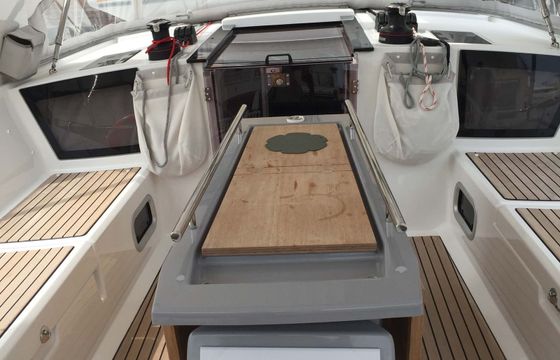 Beneteau Oceanis 41.1 Targa