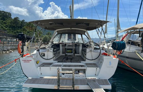 Beneteau Oceanis 45 Storm Dancer 1