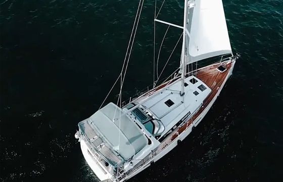Beneteau Oceanis 45 Familia L