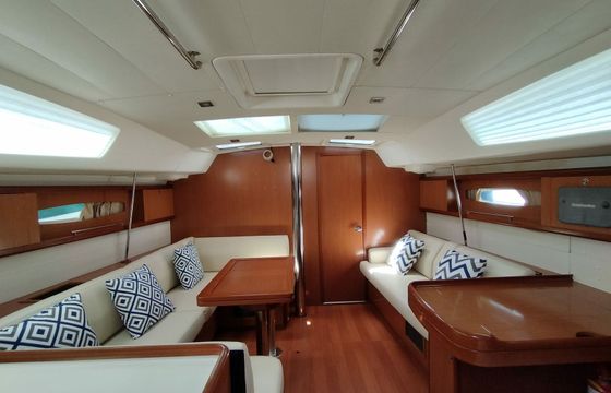 Beneteau Oceanis 46 Keep Sailing 3