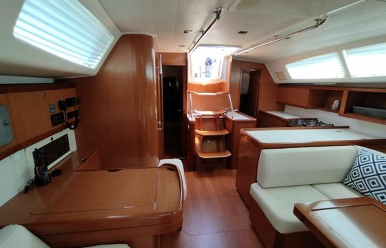 Beneteau Oceanis 46 Keep Sailing 3