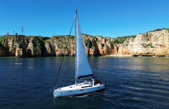 Beneteau Oceanis 45 Soggy Paws