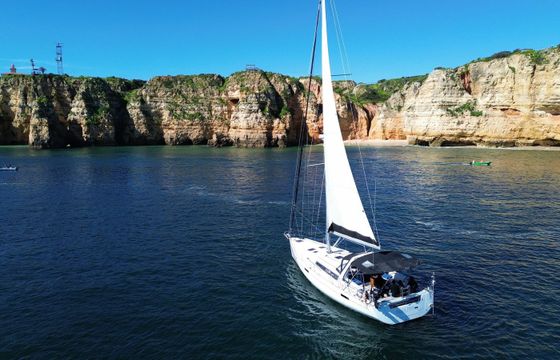 Beneteau Oceanis 45 Soggy Paws