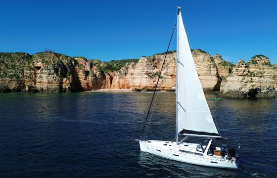 Beneteau Oceanis 45 Soggy Paws