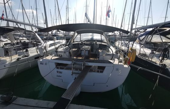 Beneteau Oceanis 45 Viki