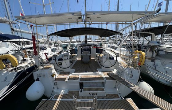 Beneteau Oceanis 45 Viki
