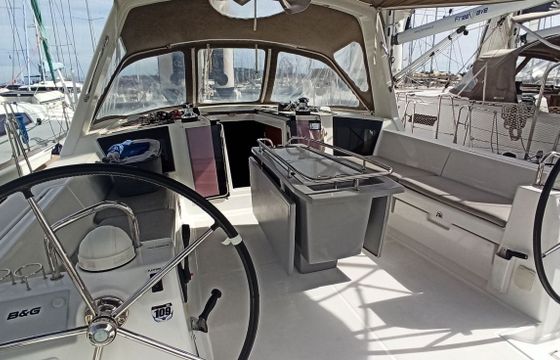 Beneteau Oceanis 45 Pomerol