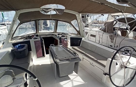 Beneteau Oceanis 45 Pomerol