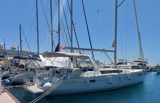 Beneteau Oceanis 45 Stella