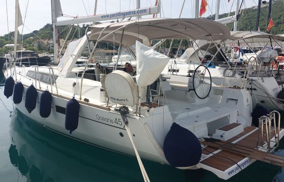 Beneteau Oceanis 45 Stella