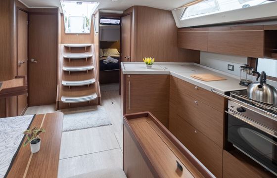 Beneteau Oceanis 46.1 July