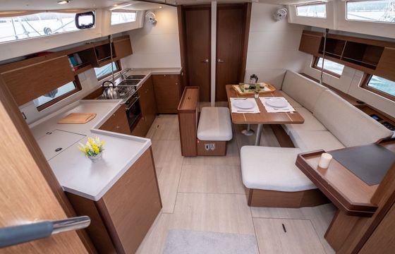 Beneteau Oceanis 46.1 July