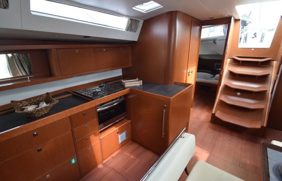 Beneteau Oceanis 48 Butterfly