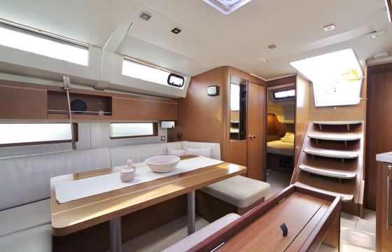 Beneteau Oceanis 46.1 Luna