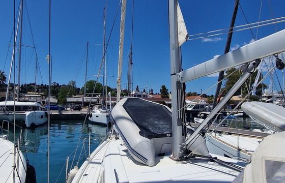 Beneteau Oceanis 41.1 Hera