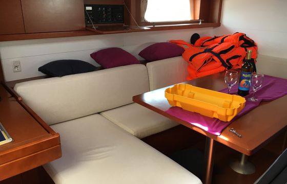 Beneteau Oceanis 48 Luna Rossa