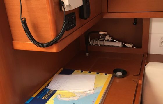 Beneteau Oceanis 48 Luna Rossa