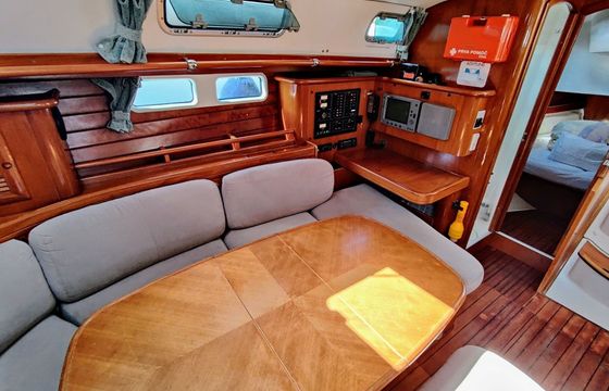 Beneteau Oceanis 461 Rose Runner