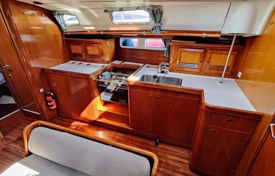 Beneteau Oceanis 461 Rose Runner