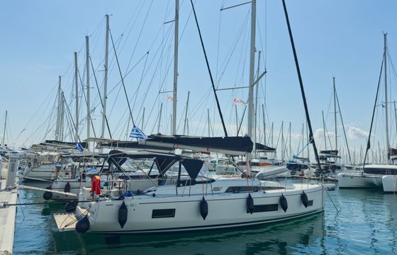 Beneteau Oceanis 46.1 Sail Away