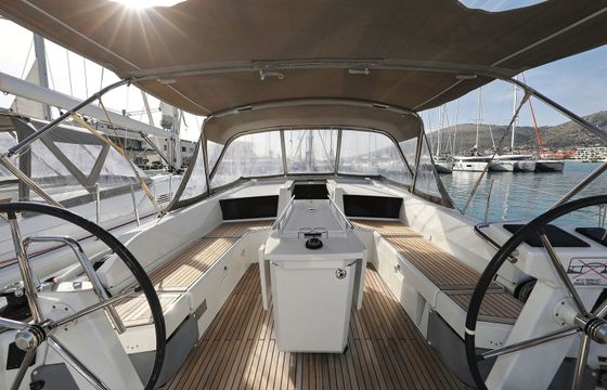 Beneteau Oceanis 46.1 Saturn