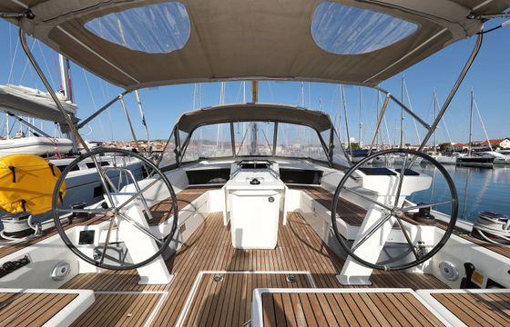 Beneteau Oceanis 46.1 Saturn