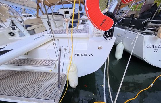 Beneteau Oceanis 51 Modrian