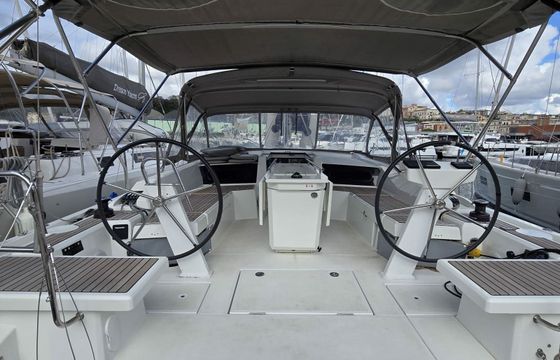 Beneteau Oceanis 46.1 Peony