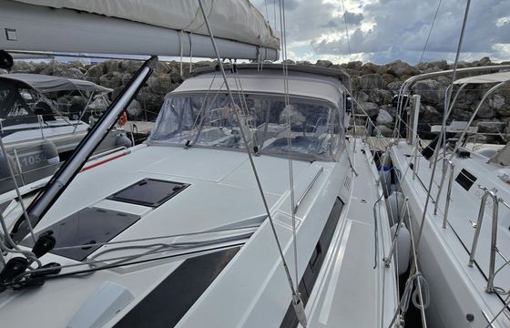 Beneteau Oceanis 46.1 Peony