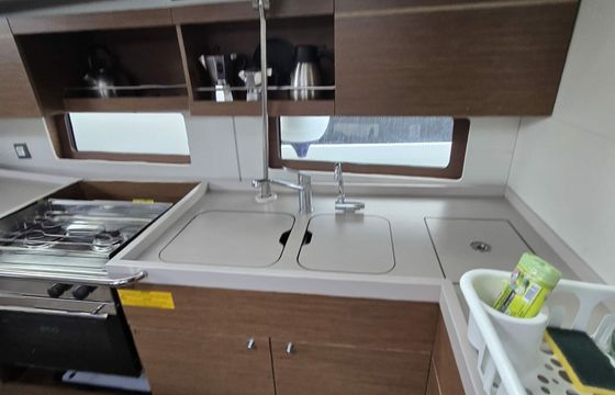 Beneteau Oceanis 46.1 Peony