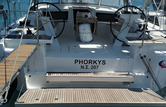 Beneteau Oceanis 46.1 Phorkys