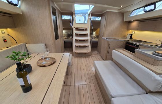 Beneteau Oceanis 51.1 Amelia