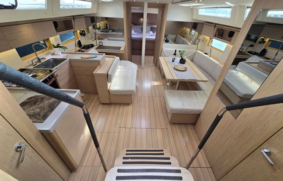 Beneteau Oceanis 51.1 Amelia