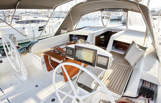 Beneteau Oceanis 46.1 Mila 8