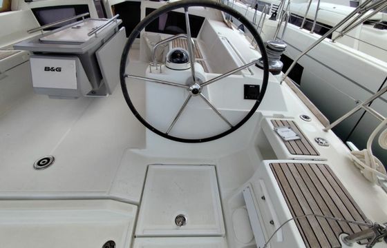 Beneteau Oceanis 48 Desroches