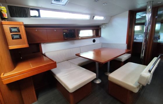 Beneteau Oceanis 48 Desroches