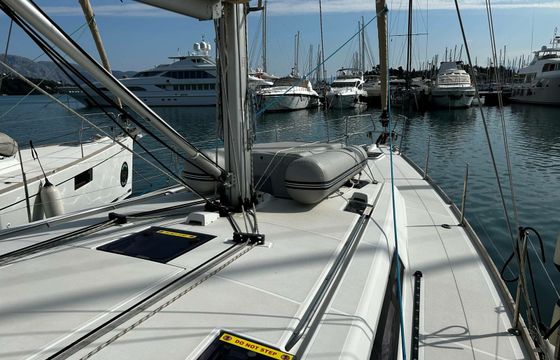 Beneteau Oceanis 48 Farquhar