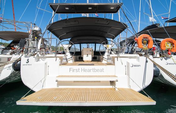Beneteau Oceanis 51.1 First Heartbeat
