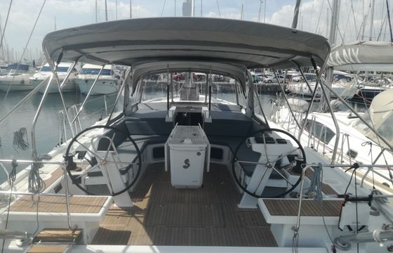 Beneteau Oceanis 51 Aeolian Muse