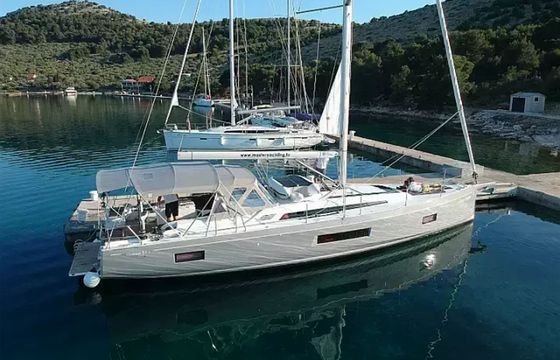 Beneteau Oceanis 51.1 Grey Goose