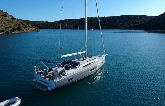 Beneteau Oceanis 51.1 Grey Goose