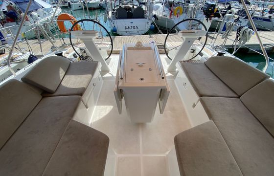 Beneteau Oceanis 51 Stilt