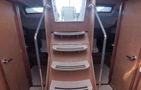 Beneteau Oceanis 51.1 Ifestion